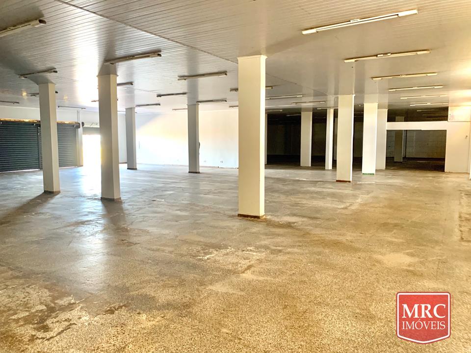 CL 201 - Loja/Galpão 1.600M2 COM AMPLO ESTACIONAMENTO INTERNO — foto 2