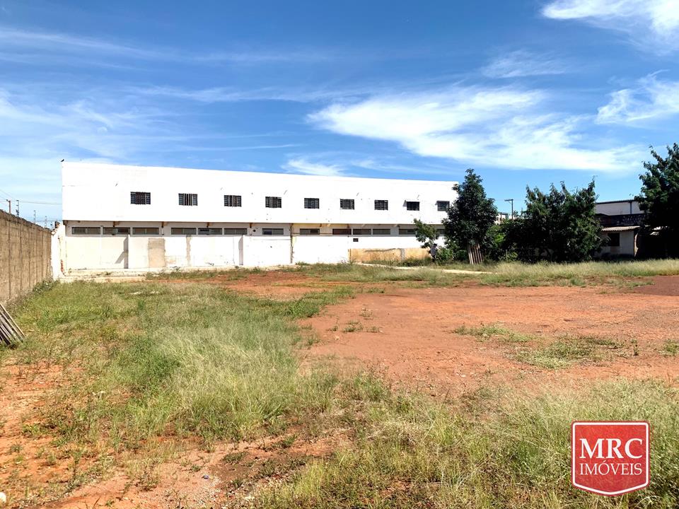 CL 201 - Loja/Galpão 1.600M2 COM AMPLO ESTACIONAMENTO INTERNO — foto 11