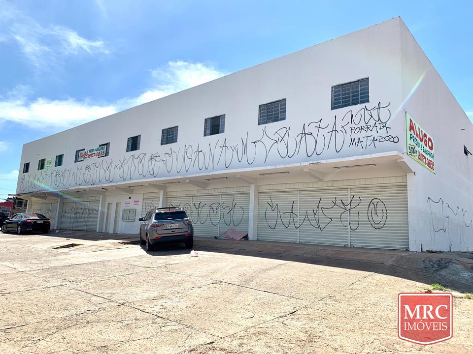 CL 201 - Loja/Galpão 1.600M2 COM AMPLO ESTACIONAMENTO INTERNO