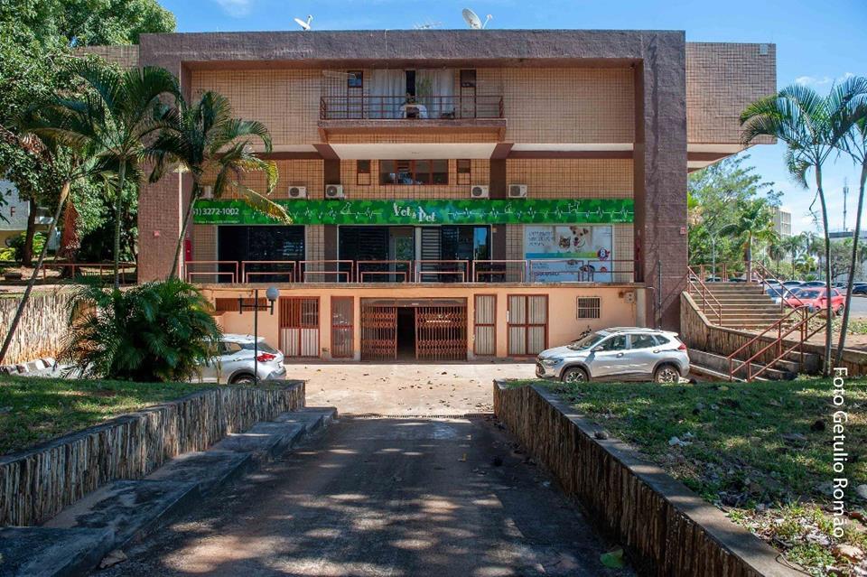 CLN 116 Bloco E - CLN 116 Loja no Setor hospitalar Asa Norte com 626 metros