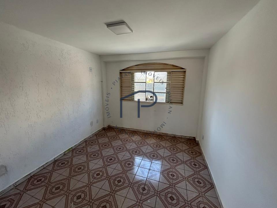QNA 19 - Aluga-se Apartamento de 3 Quartos em Taguatinga Norte/DF — foto 3