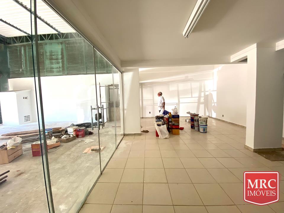 QNN 23 Conjunto B -  EXCELENTE LOJA - COM MEZANINO - FRENTE ESTAÇÃO DO METRÔ — foto 5