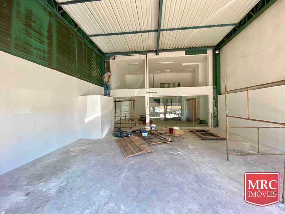 QNN 23 Conjunto B -  EXCELENTE LOJA - COM MEZANINO - FRENTE ESTAÇÃO DO METRÔ — foto 4