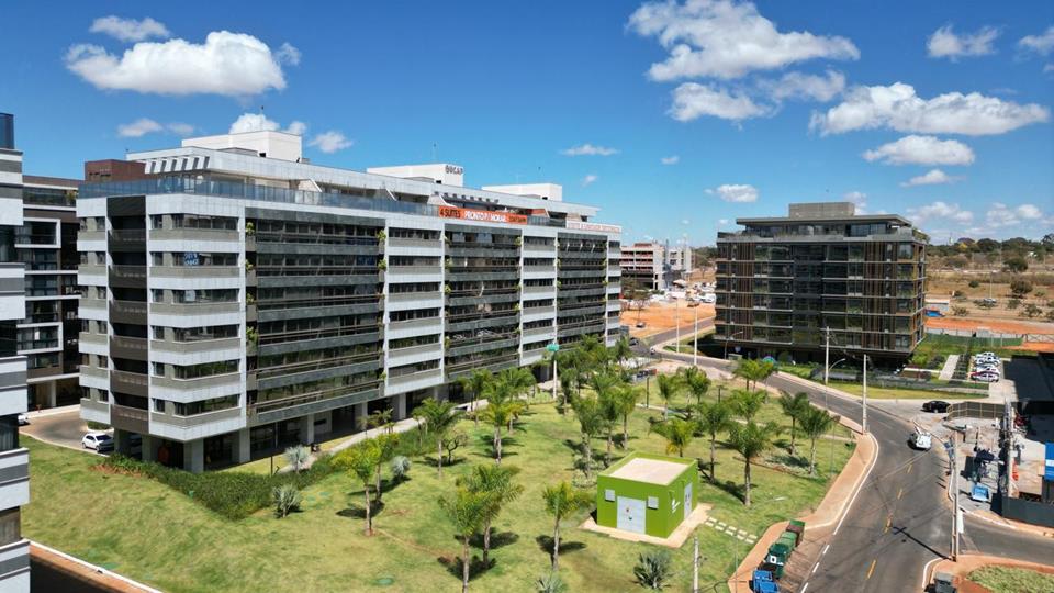 SQNW 303 Bloco B - apartamento a venda 4 quartos decorado e mobiliado  4 quartos sendo 4 suites elevador privativo lazer completo com 4 vagas altíssimo padrão no noroeste ao lado do parque Burle Marx My design