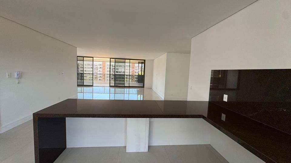 SQNW 304 Bloco F - apartamento 4 quartos no noroeste  sendo 4 suítes, elevador privativo, lazer completo com 4 vagas altíssimo padrão ao lado do parque Burle Marx high design a venda — foto 17