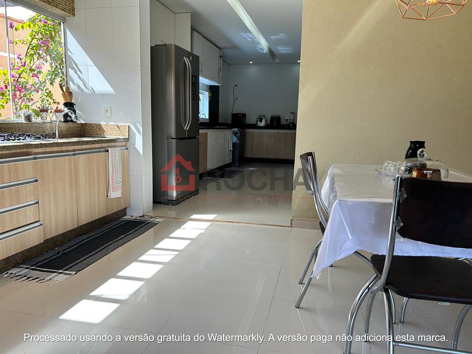 Quadra 13 - Quadra 13 (Sobradinho) - Reformada, com 04 quartos, lote de 525 m² — foto 21