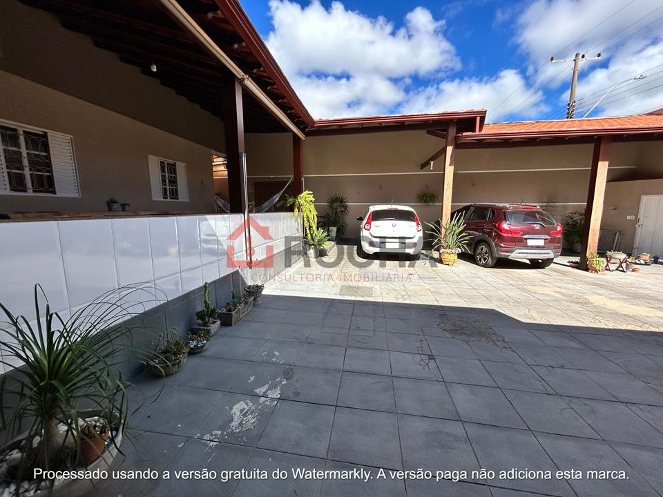 Quadra 13 - Quadra 13 (Sobradinho) - Reformada, com 04 quartos, lote de 525 m² — foto 2