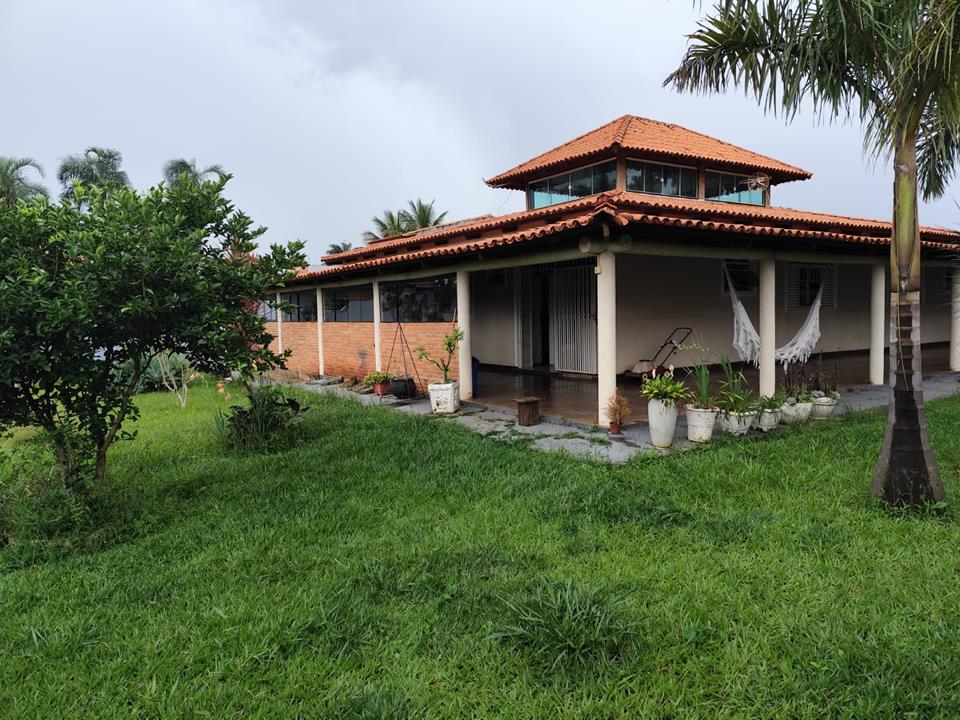 Rua 10 Chácara 326 - *VENDO LINDA CASA NA RUA 10/LOTE 2.000 M² — foto 1