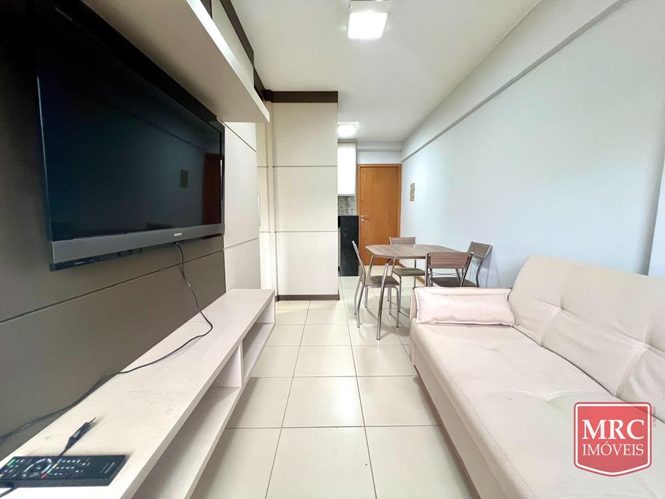 SCRN 704/705 Bloco B - MOBILIADO COM ELEVADOR E 2 VAGAS NA GARAGEM — foto 3