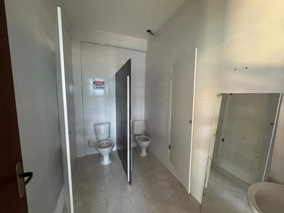 SQ 15 Q 11 L 20 CIDADE OCIDENTAL - PREDIO COM 12 SALA, BANHEIROS COLETIVOS, PATIO INTERNO, AREA PARA LANCHONETE alugo — foto 7