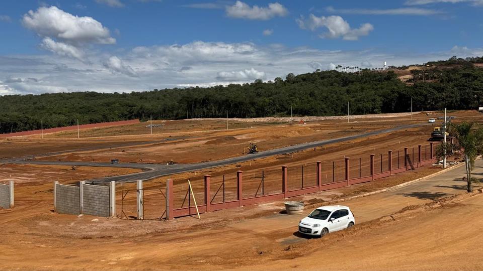 DF 140 JARDIM BOTANICOVenda de Lote em Condomínio Fechado de Alto Padrão Le Grand Jardin DF-140 Jardim Botânico - Venda de Lote em Condomínio Fechado de Alto Padrão Le Grand Jardin DF-140 Jardim Botânico — foto 21