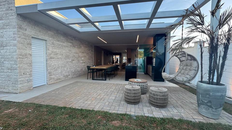 DF 140 JARDIM BOTANICO - Casa 3 quartos sendo 3 suites em condominio fechado vendo com altissimo padrão no Le grand Jardin no Jardim botanico pronta ou para entrega em ate 10 meses aceita financiamento — foto 24