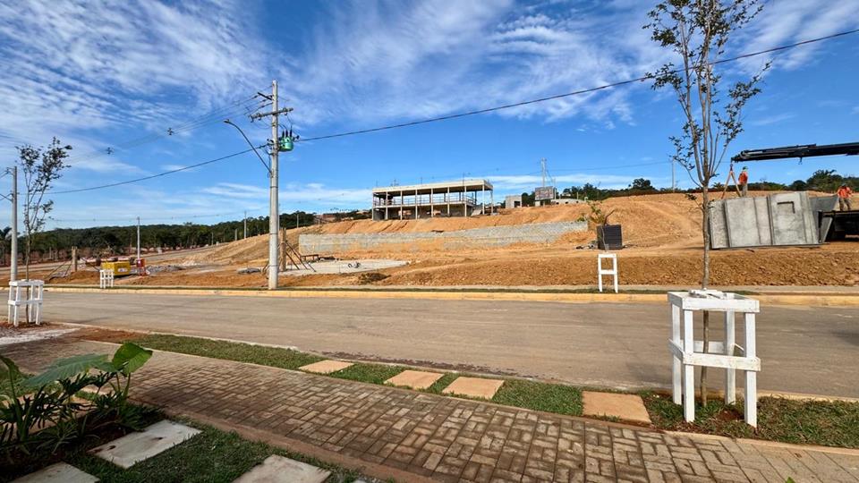 DF 140 JARDIM BOTANICO - Casa 3 quartos sendo 3 suites em condominio fechado vendo com altissimo padrão no Le grand Jardin no Jardim botanico pronta ou para entrega em ate 10 meses aceita financiamento — foto 28