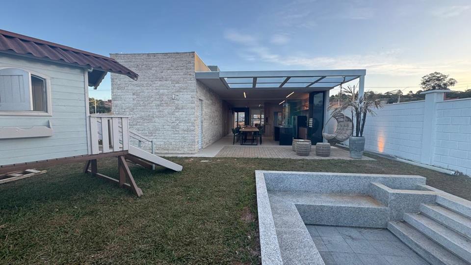 DF 140 JARDIM BOTANICO - Casa 3 quartos sendo 3 suites em condominio fechado vendo com altissimo padrão no Le grand Jardin no Jardim botanico pronta ou para entrega em ate 10 meses aceita financiamento — foto 5