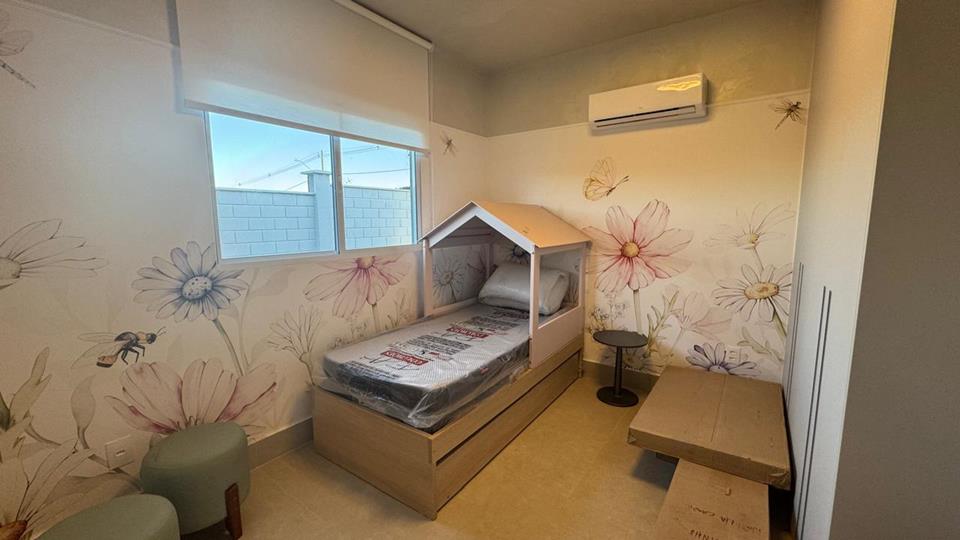 DF 140 JARDIM BOTANICO - Casa 3 quartos sendo 3 suites em condominio fechado vendo com altissimo padrão no Le grand Jardin no Jardim botanico pronta ou para entrega em ate 10 meses aceita financiamento — foto 8