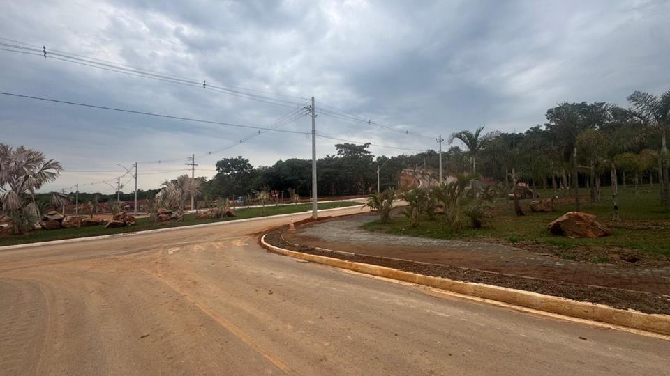 DF 140 JARDIM BOTANICO - Casa 3 quartos sendo 3 suites em condominio fechado vendo com altissimo padrão no Le grand Jardin no Jardim botanico pronta ou para entrega em ate 10 meses aceita financiamento — foto 40