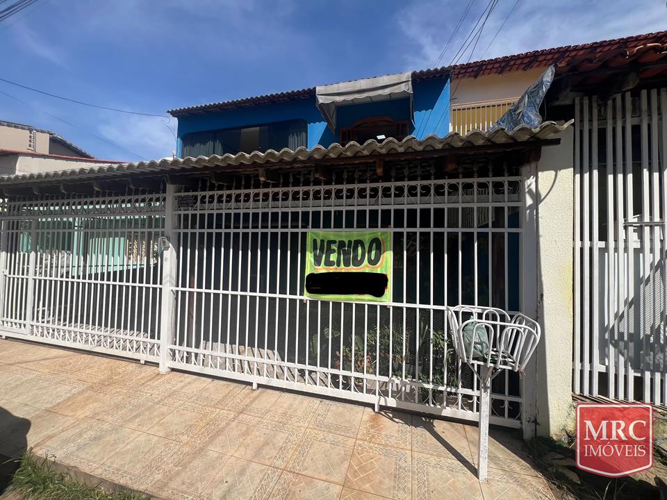 Terceira Avenida Bloco 1995 - EXCELENTE SOBRADO  - 4 QUARTOS / 2 SUÍTES com HABITE-SE