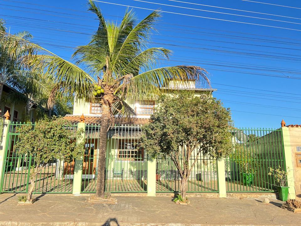 IPÊ - LINDA POUSADA A VENDA *500M DO CENTRO EM PIRENÓPOLIS-GO* — foto 1