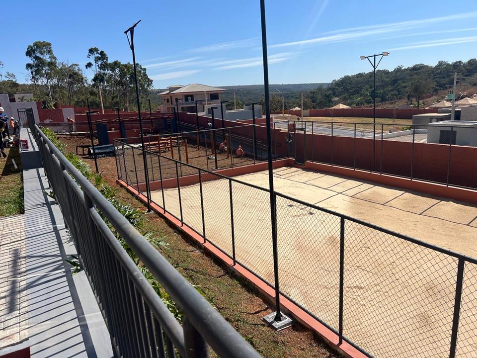 CONDONIO LE GRAND JARDIN  - TERRENO LOTE E CASAS NO  CONDONIO LE GRAND JARDIN  COM 336M2 A 750M2 A VENDA ESCRITURADO REGULARIZADO  — foto 2