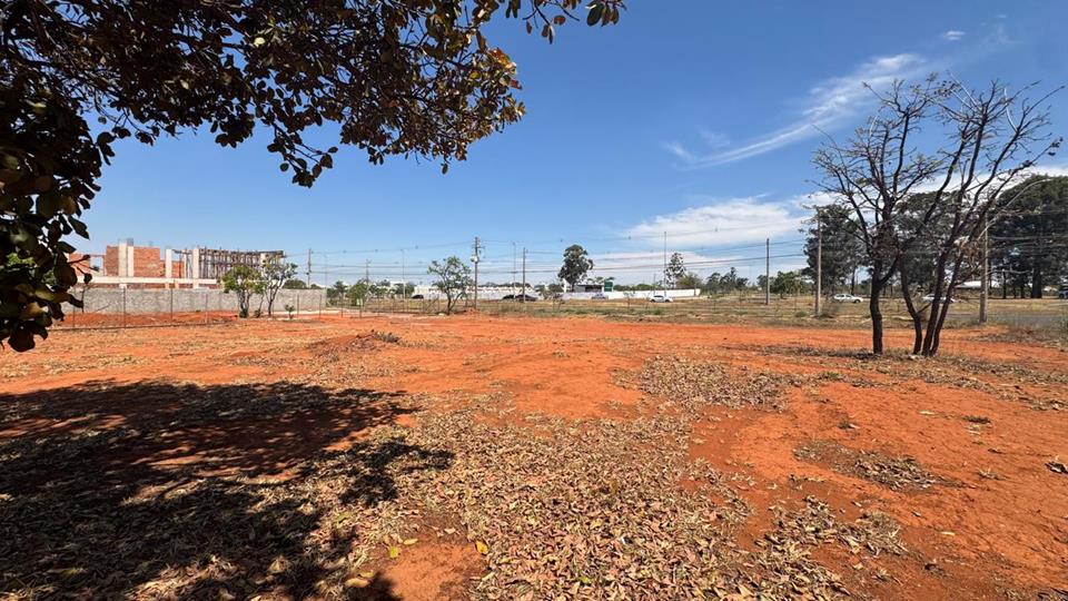 3 Conjunto B - VENDO TERRENO LOTE COM 774,73 FRENTE PISTA E EM FRENTE AO MANGUERAL RESIDENCIAL / COMERCIAL — foto 4