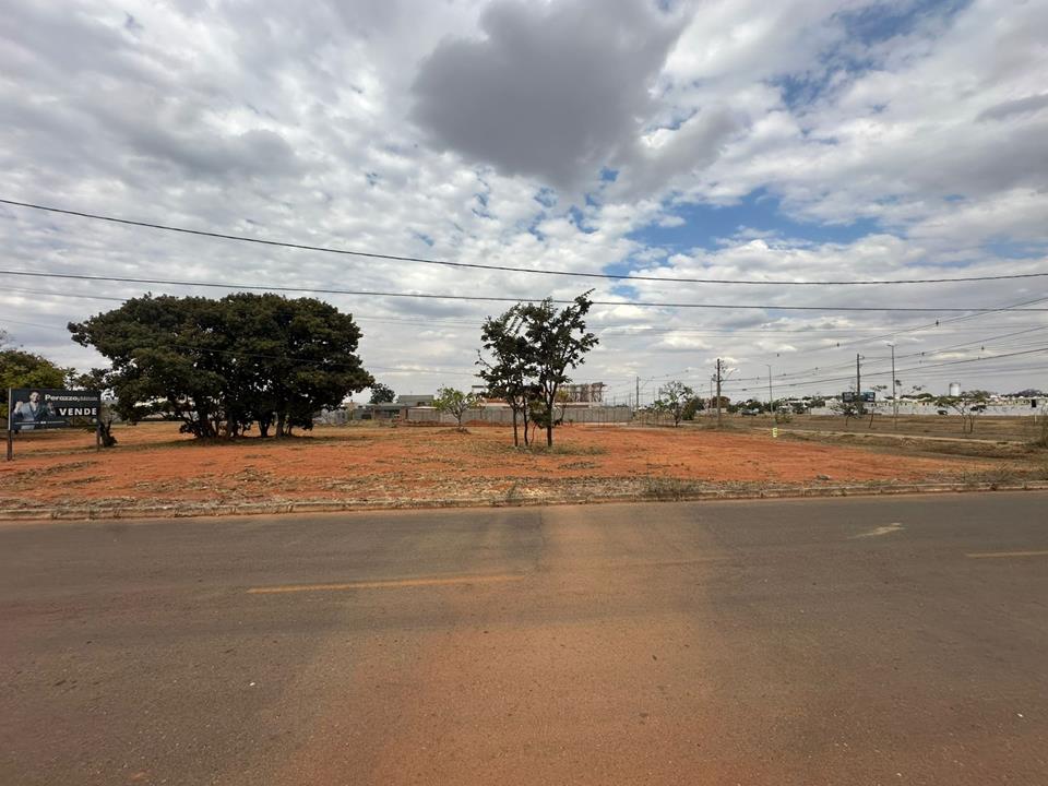 3 Conjunto B - VENDO TERRENO LOTE COM 774,73 FRENTE PISTA E EM FRENTE AO MANGUERAL RESIDENCIAL / COMERCIAL — foto 2