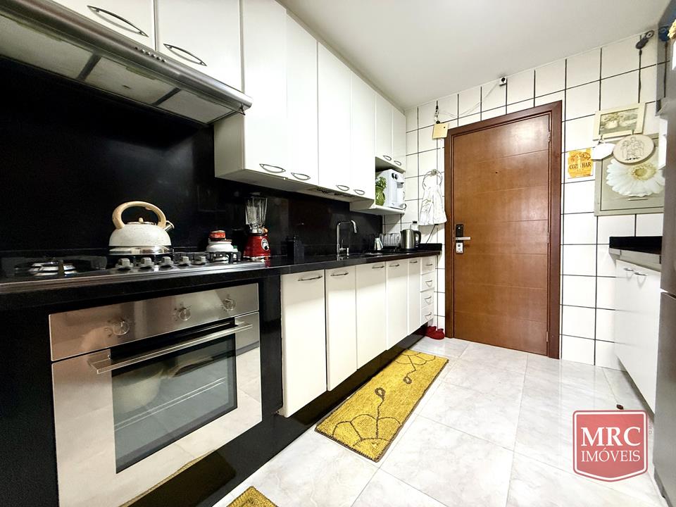 SQN 107 Bloco D - COBERTURA NASCENTE - SUPER REFORMADA - 400M2 — foto 25