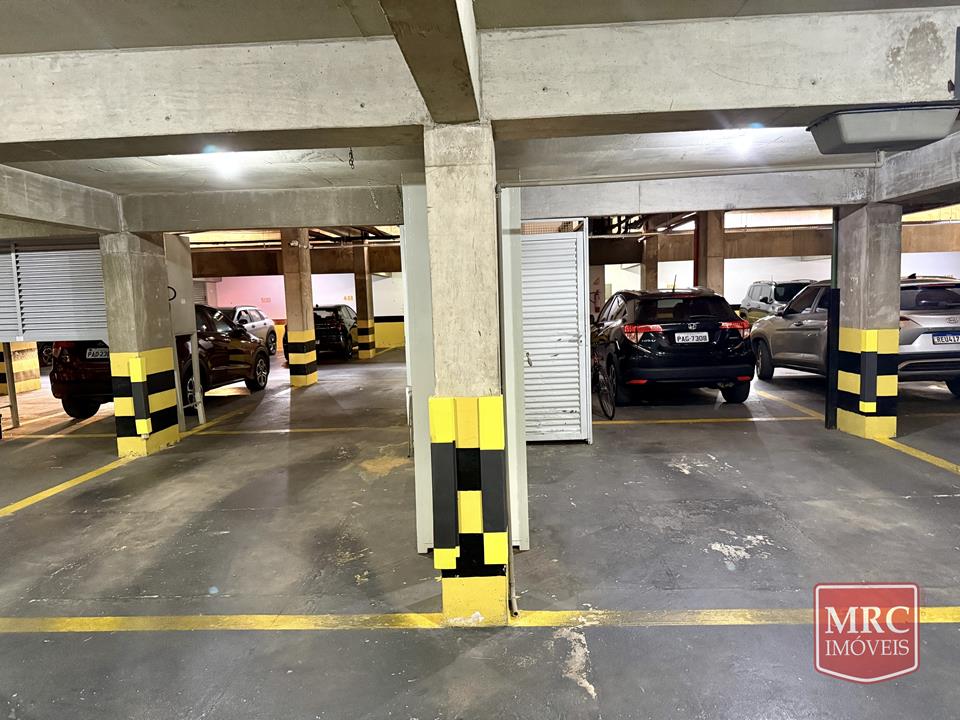SQN 107 Bloco D - COBERTURA NASCENTE - SUPER REFORMADA - 400M2 — foto 29