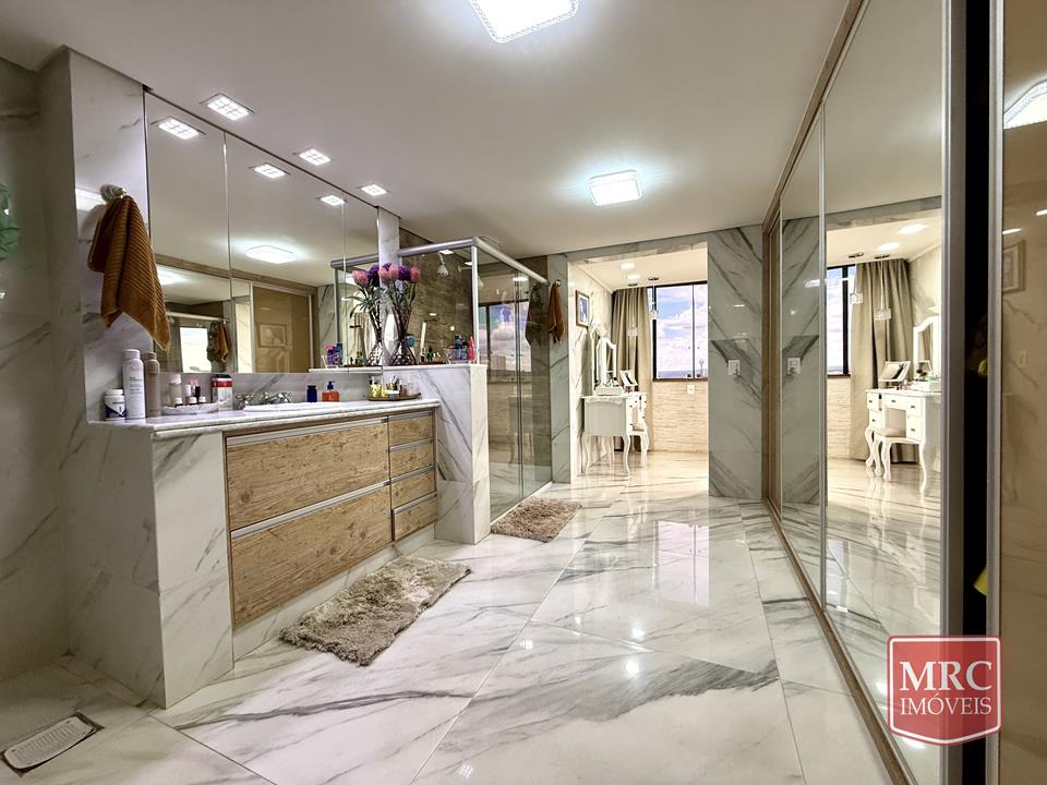 SQN 107 Bloco D - COBERTURA NASCENTE - SUPER REFORMADA - 400M2 — foto 15