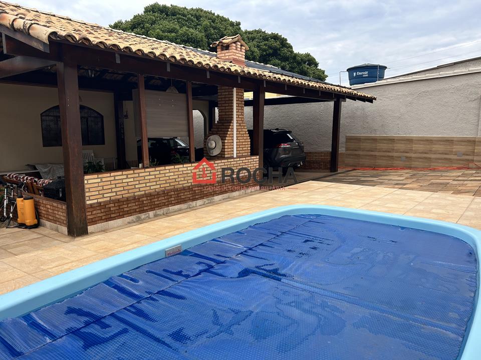 Quadra 4 - Quadra 4 Sobradinho - Ótima casa em lote de 525 m² — foto 3