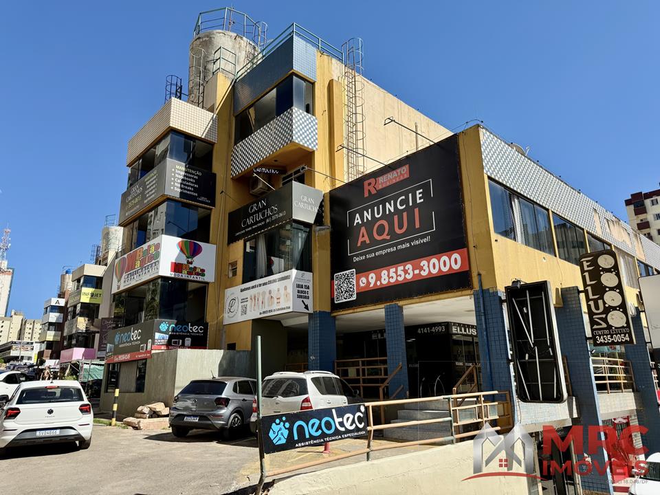 Avenida das Castanheiras - LOJA DE CANTO - 24M2 - EXCELENTE LOCALIZAÇÃO