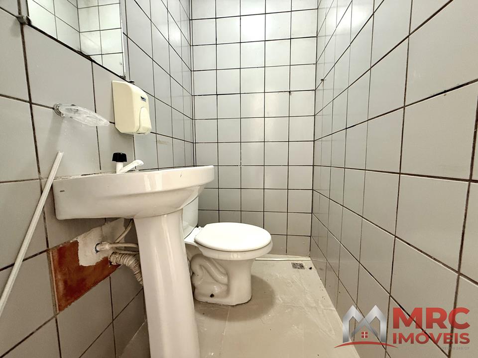 Avenida das Castanheiras - LOJA DE CANTO - 24M2 - EXCELENTE LOCALIZAÇÃO — foto 7