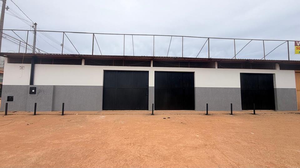 Quadra 7 Conjunto 7 - ALUGO LOJA DE ESQUINA NA ESTRUTURAL SETOR DE OFICINAS REFORMADA OTIMA PARA PADARIA, MERCADO, OFICINA, ETC — foto 2