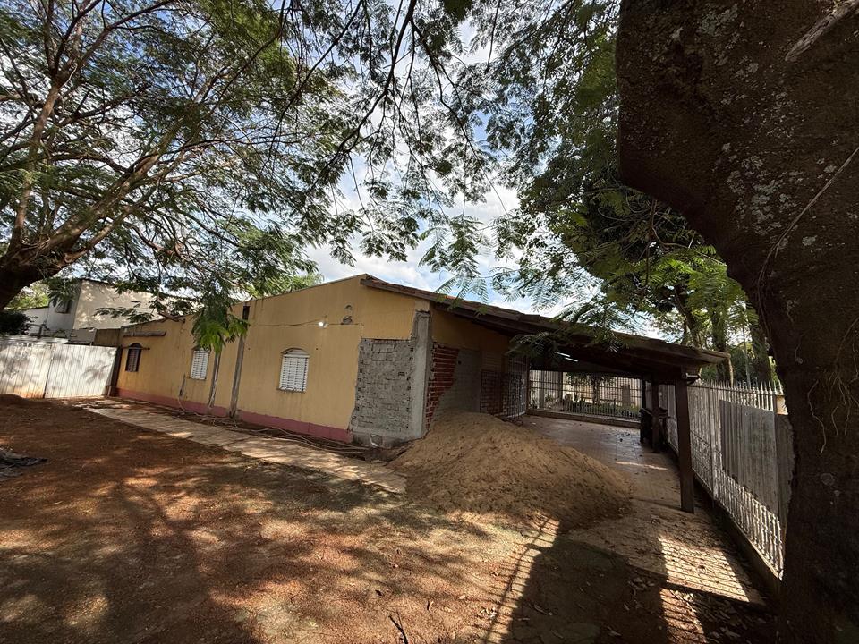 SHIGS 713 Bloco A - CASA QUITADA E DESOCUPADA — foto 4