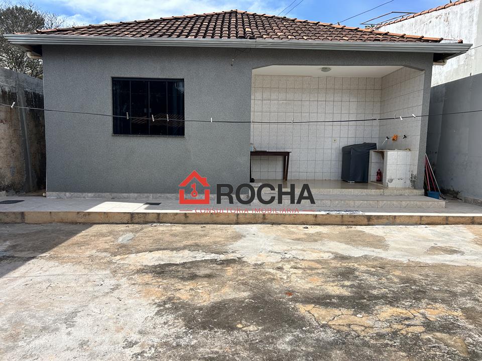 Quadra 9 - Quadra 9 - Vendo ou troco por casa menor em Sobradinho — foto 1
