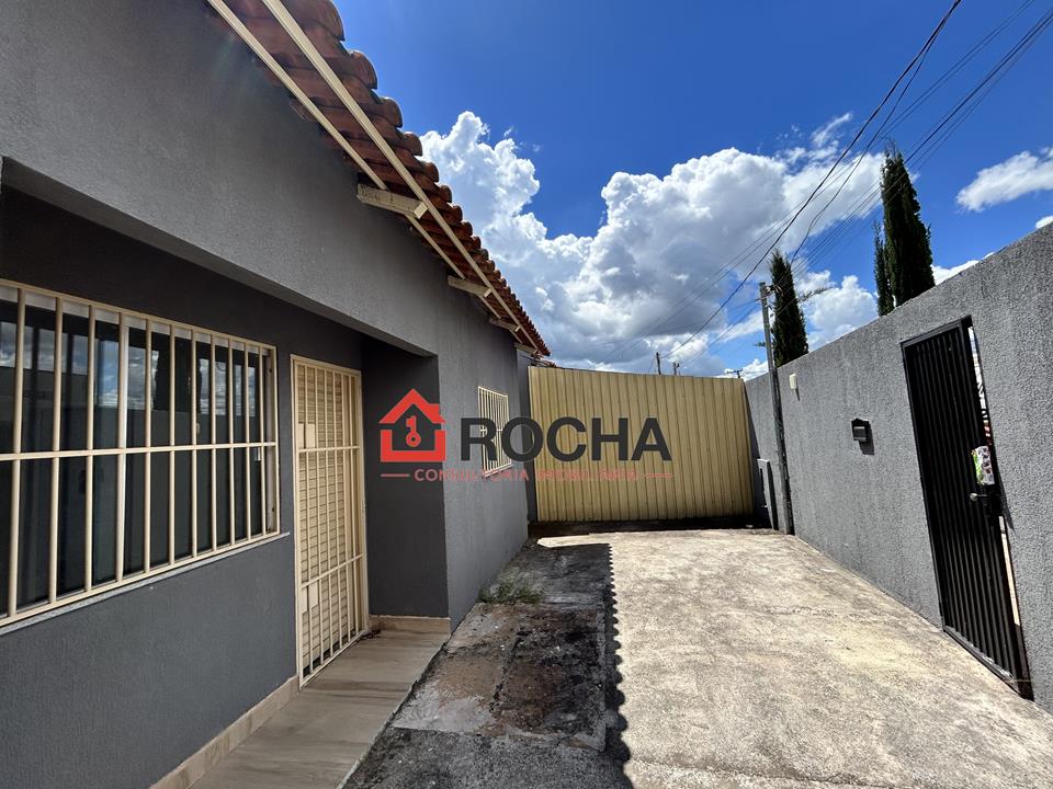 AR 13 - AR 13 Sobradinho II - Aceito financiamento, casa na avenida principal — foto 1