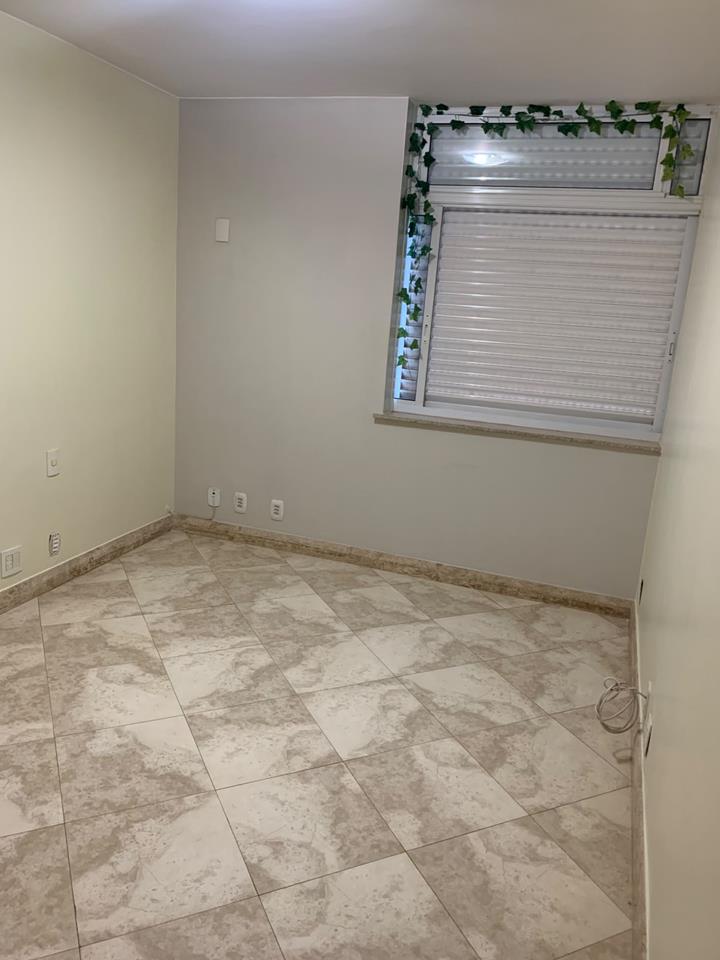 SQS 304 Bloco I - LINDO APARTAMENTO COM 3 QTOS AC/ PROPOSTA — foto 9