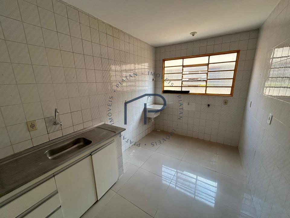 CND 2 - Aluga-se Apartamento com 02 quartos na Praça do Bicalho - Taguatinga Norte/DF — foto 3