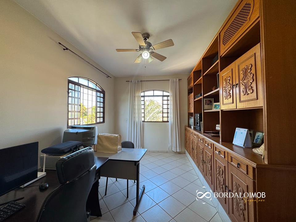 ARNIQUEIRA | BRASÍLIA/DF, BELA CASA COM DIREITO DE POSSE!  VALOR: 1.500.000,00                       NÃO ACEITA FINANCIAMENTO BANCARIO  - Setor Habitacional Arniqueira (Águas Claras), Brasília - Foto 16
