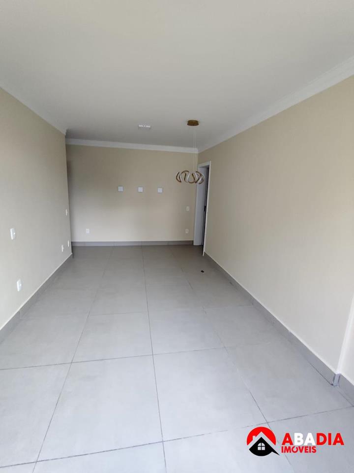 SQS 203 Bloco B - *BELISSIMO APARTAMENTO TODO REFORMADO C/VAGA DUPLA — foto 5