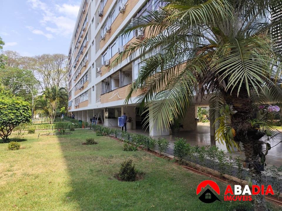 SQS 203 Bloco B - *BELISSIMO APARTAMENTO TODO REFORMADO C/VAGA DUPLA — foto 2