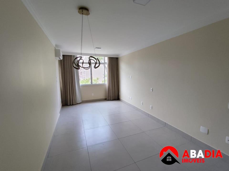 SQS 203 Bloco B - *BELISSIMO APARTAMENTO TODO REFORMADO C/VAGA DUPLA — foto 4