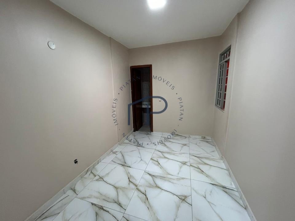 QR 122 Conjunto 10 - Aluga-se Casa com 03 quartos na Samambaia/DF — foto 7
