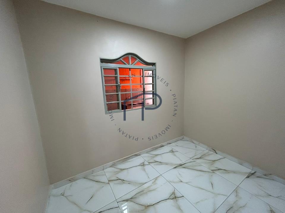 QR 122 Conjunto 10 - Aluga-se Casa com 03 quartos na Samambaia/DF — foto 6