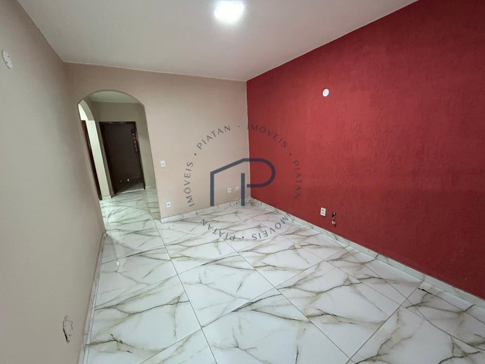QR 122 Conjunto 10 - Aluga-se Casa com 03 quartos na Samambaia/DF — foto 3