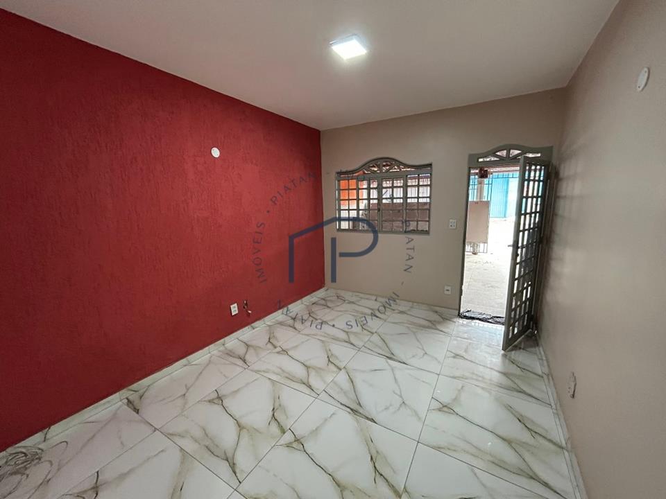 QR 122 Conjunto 10 - Aluga-se Casa com 03 quartos na Samambaia/DF — foto 4