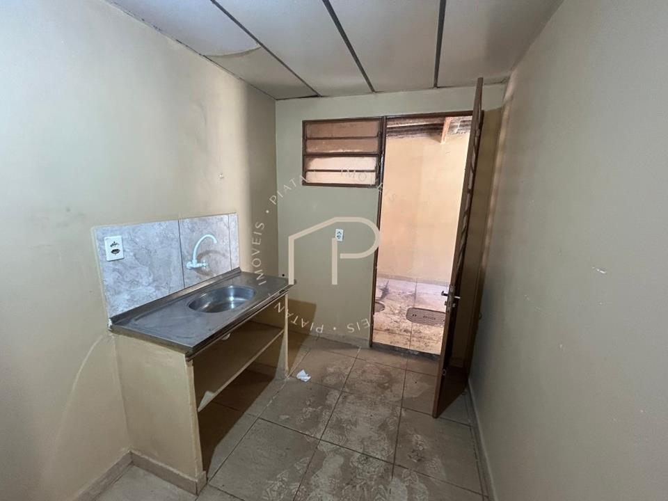 QR 410 Conjunto 12 - Aluga-se Casa com 03 quartos em Samambaia Norte/DF — foto 9