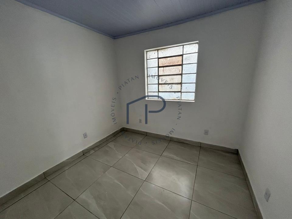 QNA 18 - Aluga-se Casa de Frente e Fundos em Taguatinga Norte-DF — foto 4