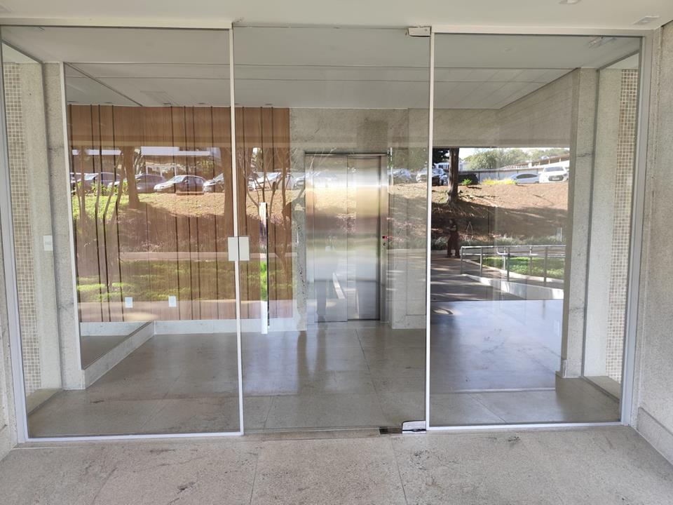 SQN 308 Bloco I - *BELISSIMO 3 QTOS 01 SUITE, 01 GAR, VAZADO — foto 5