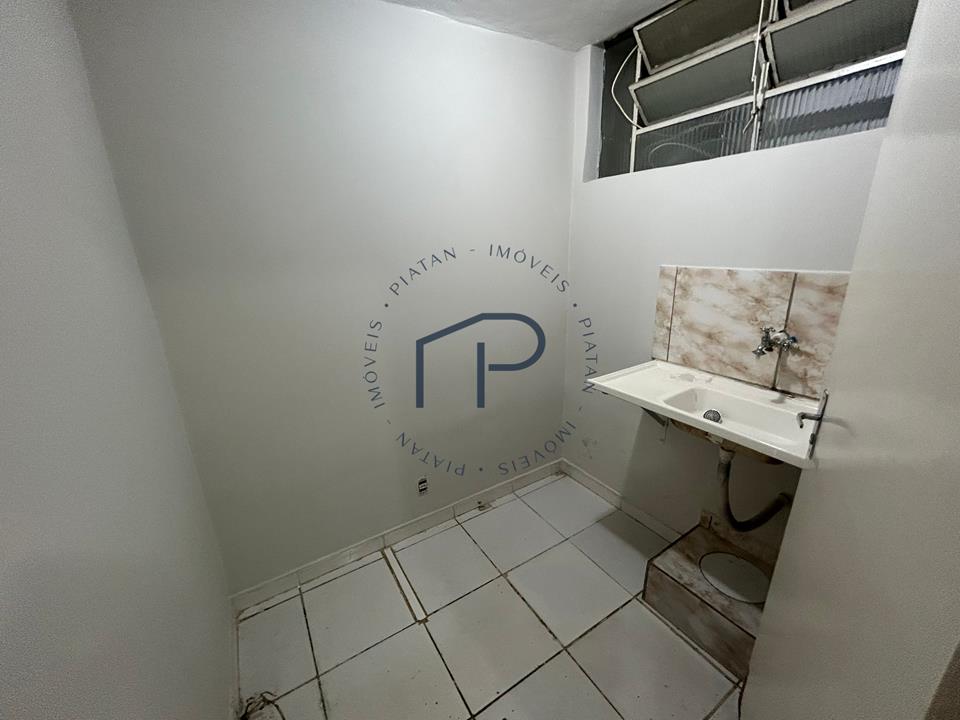CNA 3 - Aluga-se Kitinete ou Sala em Taguatinga Norte/DF — foto 3