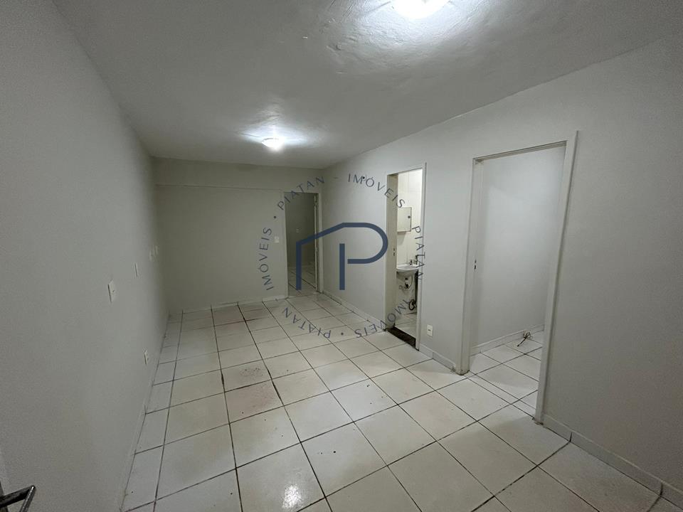 CNA 3 - Aluga-se Kitinete ou Sala em Taguatinga Norte/DF